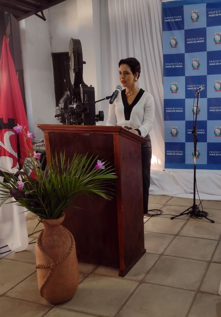api-modulos/fotos/img/galeria_cat_culturais_526/526/13305/SOLENIDADE DE DIPLOMAÇÃO E POSSE DOS NOVOS ACADÊMICOS DA ACADÊMIA DE LETRAS, 26.04.2025 (7).jpg